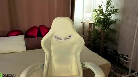 Snapshot of susan__clark chatting on May 2026 01:35:01 AM Annie online show from May 2026 01:35:01 AM