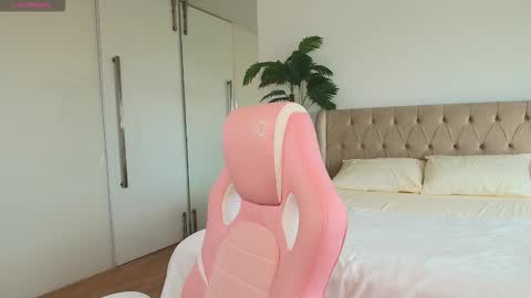 Snapshot of susan_backer chatting on February 2026 11:27:02 AM Susan online show from February 2026 11:27:02 AM