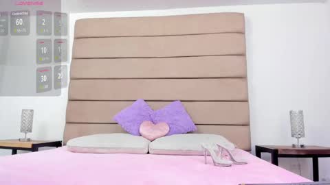 Snapshot of susan_elliot chatting on September 2025 08:22:01 PM Susan online show from September 2025 08:22:01 PM