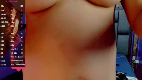 S U S A N A online show from March 2025 06:55:01 PM