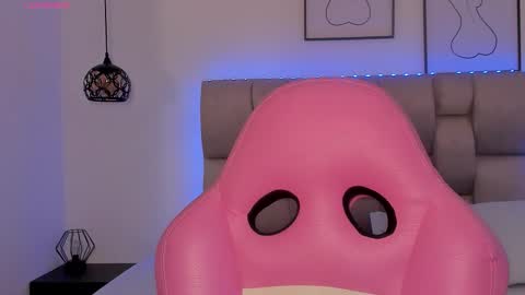 Susan online show from January 2026 08:35:01 PM