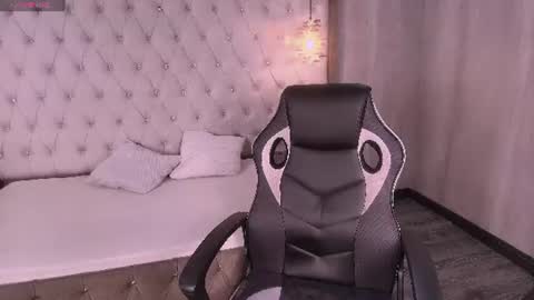 Snapshot of susan_voltaire chatting on June 2026 11:19:02 AM susan_voltaire online show from June 2026 11:19:02 AM
