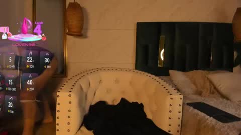 Susana W online show from November 2025 08:52:02 PM