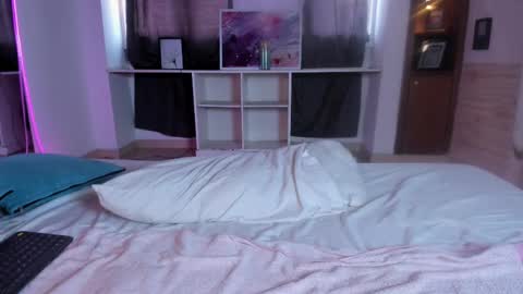 Susan  Everyday From 0530 to 1430 Col Time online show from February 2025 02:15:02 PM