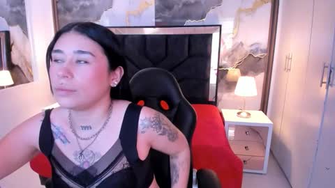 susanvilla online show from November 2025 06:03:02 PM