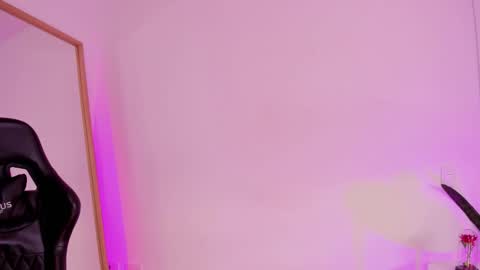 Sussy online show from October 2025 06:05:02 PM