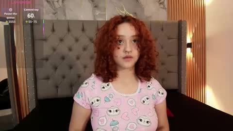 suxan_white online show from November 2025 12:16:01 PM