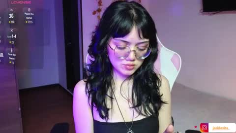 Snapshot of suzumi_ chatting on January 2025 05:06:01 PM Jadde online show from January 2025 05:06:01 PM