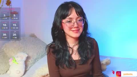 Snapshot of suzumi_ chatting on January 2025 09:02:02 AM Jadde online show from January 2025 09:02:02 AM