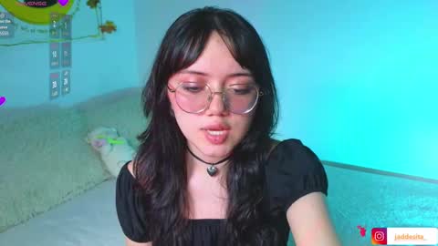 Snapshot of suzumi_ chatting on March 2025 05:33:01 AM Jadde online show from March 2025 05:33:01 AM