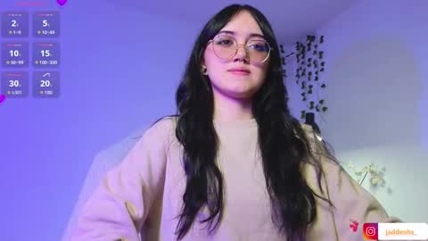 Snapshot of suzumi_ chatting on September 2025 10:10:02 PM Jadde online show from September 2025 10:10:02 PM