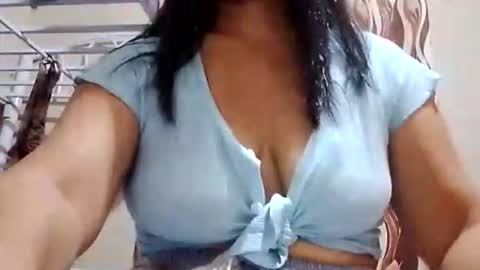 suzzie_hot online show from October 2025 09:44:01 AM