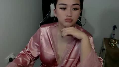 Snapshot of sw33tgirl_moaner chatting on May 2026 08:31:02 AM Angelic Baby online show from May 2026 08:31:02 AM