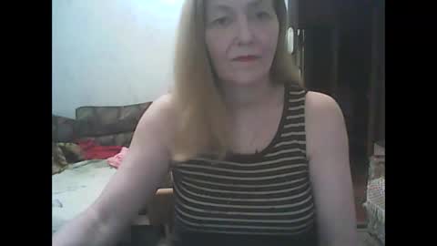 sweet4blonde67 online show from September 2025 11:43:01 AM