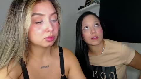 Snapshot of sweet__pink chatting on May 2026 05:58:02 AM Taty online show from May 2026 05:58:02 AM