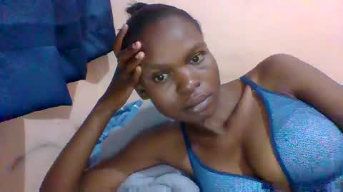 Snapshot of sweet_adora chatting on February 2025 06:22:02 AM sweet_adora online show from February 2025 06:22:02 AM