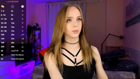 Snapshot of sweet_ali3s chatting on September 2025 03:58:02 PM Call me Alis online show from September 2025 03:58:02 PM