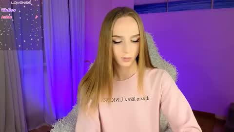 Snapshot of sweet_ali3s chatting on October 2025 05:19:02 PM Call me Alis online show from October 2025 05:19:02 PM