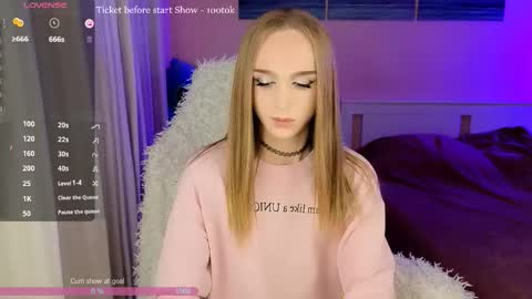 Snapshot of sweet_ali3s chatting on December 2025 01:50:02 PM Call me Alis online show from December 2025 01:50:02 PM