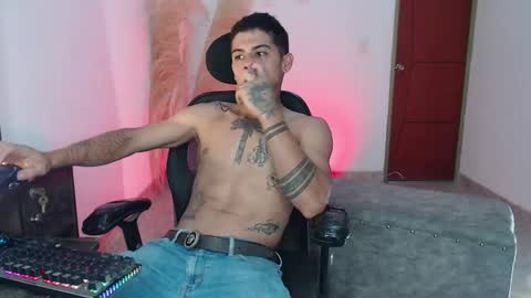 sweet_angel25 online show from October 2025 09:23:02 PM