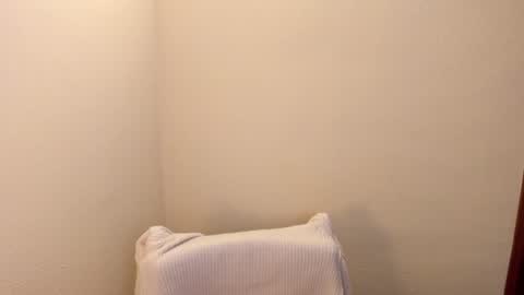 Snapshot of sweet_angel_a chatting on December 2024 10:43:02 PM Ann - your sweet girl online show from December 2024 10:43:02 PM