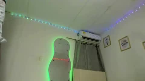 sweet_angelicaxxx online show from October 2025 05:27:01 AM