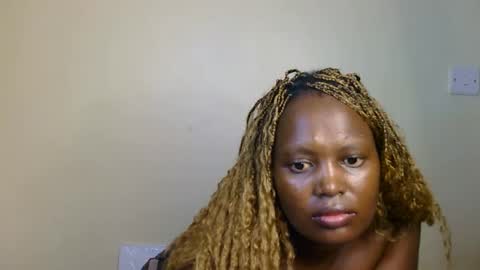 Snapshot of sweet_babees chatting on June 2026 02:53:01 AM sweetheart online show from June 2026 02:53:01 AM
