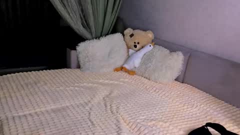 Alice online show from December 2025 04:02:02 PM