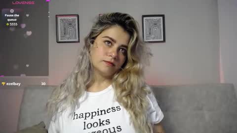 Bella Valery online show from November 2025 09:36:01 PM