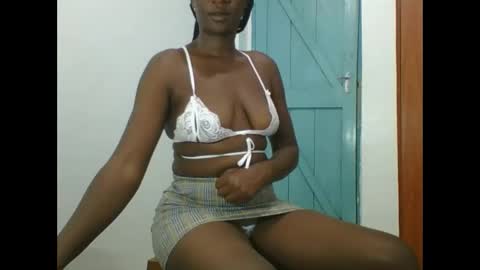 Snapshot of sweet_blackberry93 chatting on January 2025 03:46:01 AM bella online show from January 2025 03:46:01 AM