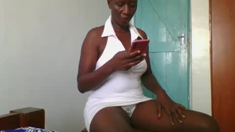Snapshot of sweet_blackberry93 chatting on February 2025 06:56:02 AM bella online show from February 2025 06:56:02 AM