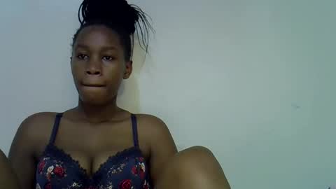 Snapshot of sweet_brown9 chatting on October 2025 08:04:02 AM sweet_brown9 online show from October 2025 08:04:02 AM