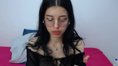 Snapshot of sweet_cloe444 chatting on May 2026 03:23:02 AM sweet_cloe444 online show from May 2026 03:23:02 AM