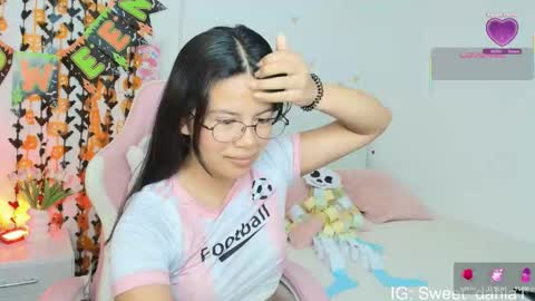 sweet_dania_ online show from October 2025 08:46:01 AM