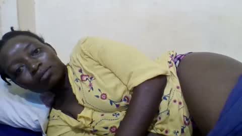 Snapshot of sweet_elena24 chatting on April 2026 05:16:01 AM shillah online show from April 2026 05:16:01 AM