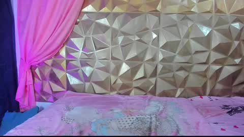  emmili  online show from January 2025 06:12:02 PM