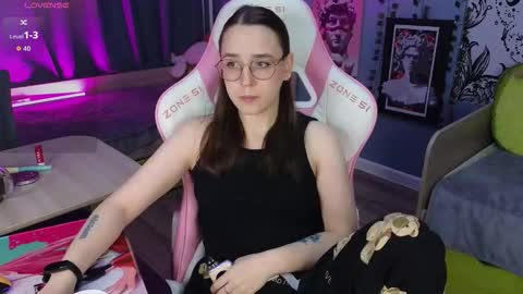 Alice online show from December 2025 03:36:02 AM