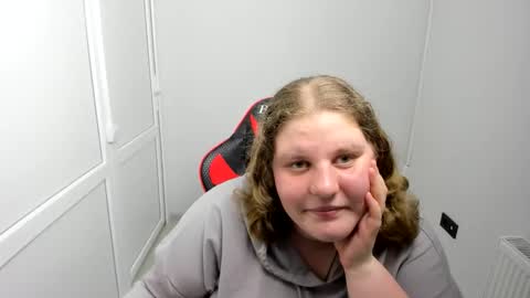 Snapshot of sweet_karla_la chatting on May 2026 02:24:02 PM Karla online show from May 2026 02:24:02 PM