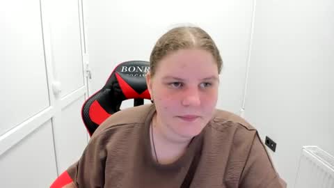 Snapshot of sweet_karla_la chatting on June 2026 12:57:02 PM Karla online show from June 2026 12:57:02 PM