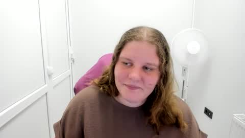 Snapshot of sweet_karla_la chatting on July 2026 01:58:02 PM Karla online show from July 2026 01:58:02 PM