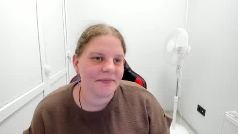 Snapshot of sweet_karla_la chatting on July 2026 02:19:01 PM Karla online show from July 2026 02:19:01 PM