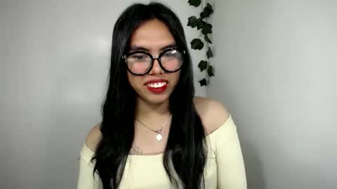 sweet_kyline69 online show from November 2025 04:33:02 AM