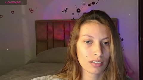 sweet_moon_v_ online show from January 2026 11:29:02 PM