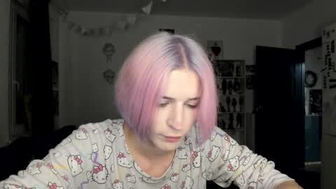 kira online show from October 2025 09:46:01 PM