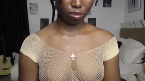 Nancy online show from November 2025 07:58:01 PM