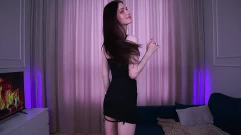 Snapshot of sweet_reverie chatting on March 2025 10:59:02 AM Vanessa online show from March 2025 10:59:02 AM