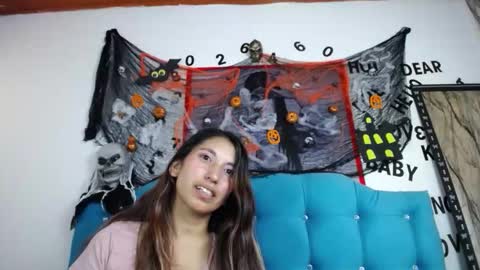 Adriana online show from October 2025 03:10:02 PM