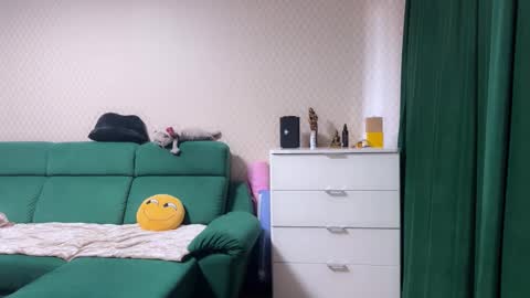 sweet_strawberr online show from October 2025 08:26:01 AM