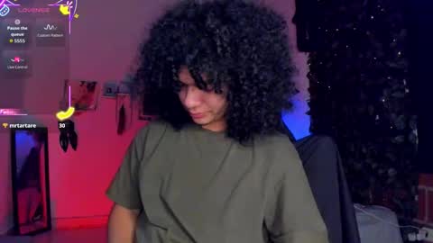 Snapshot of sweet_vond chatting on December 2025 12:51:01 AM Steven independent model online show from December 2025 12:51:01 AM