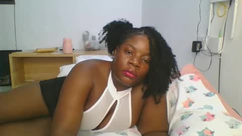 Snapshot of sweetafricangal chatting on December 2024 06:39:02 PM NASHA online show from December 2024 06:39:02 PM